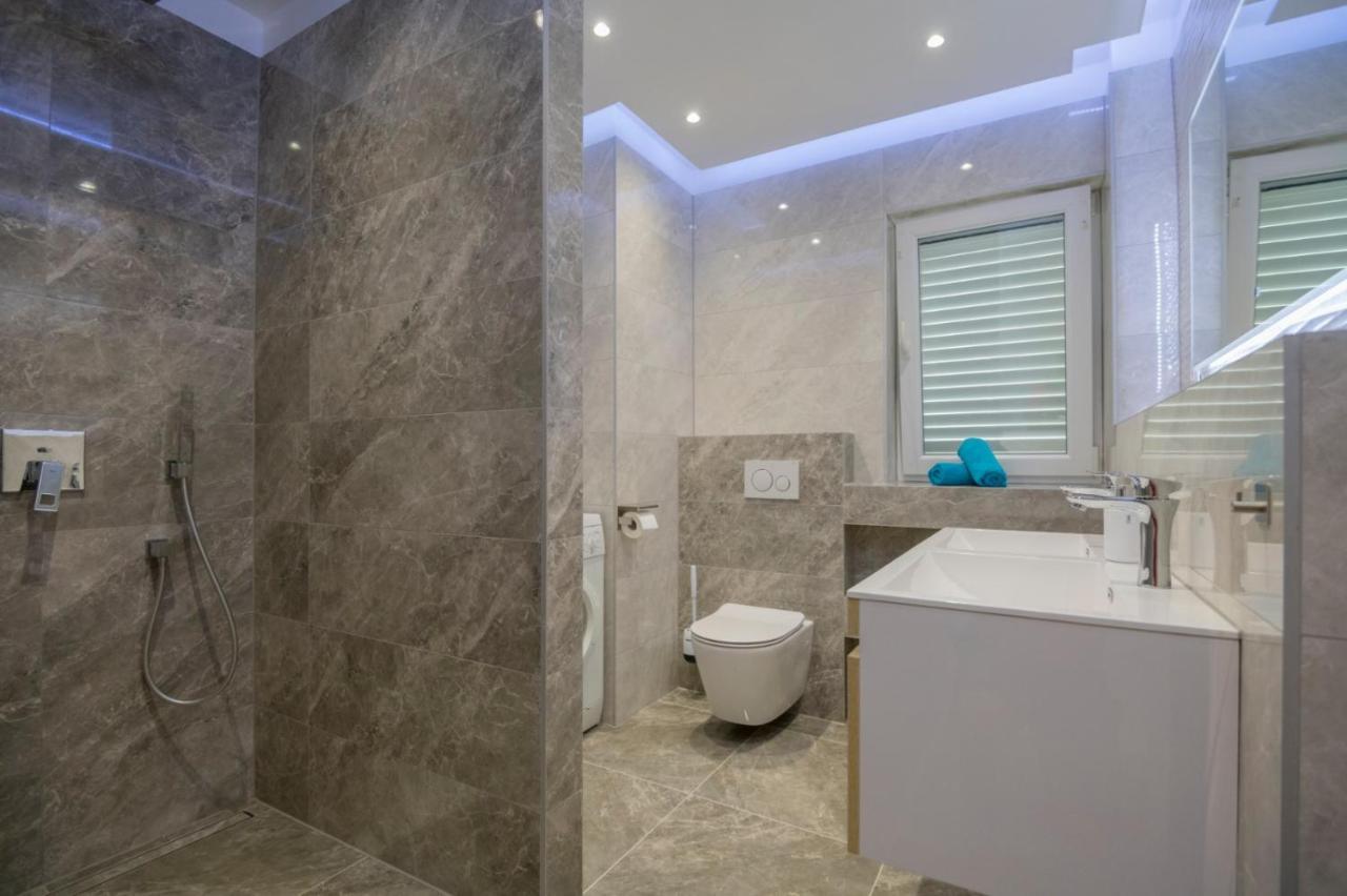 Apartments Radeljic Podstrana Exterior foto